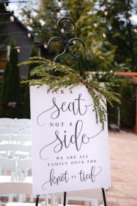 panneau bienvenue mariage pick a seat not a side