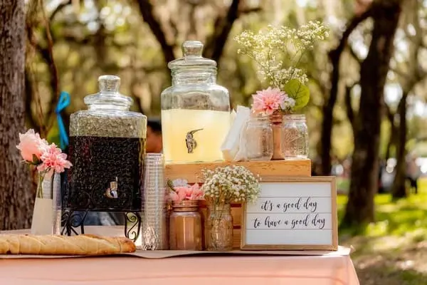 idées cocktails fontaine à boissons vin d'honneur mariage