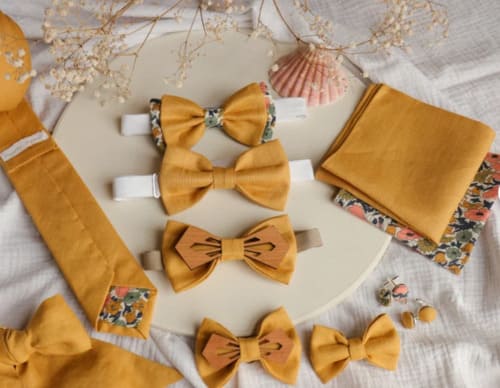 thème mariage jaune nœud papillon cravate